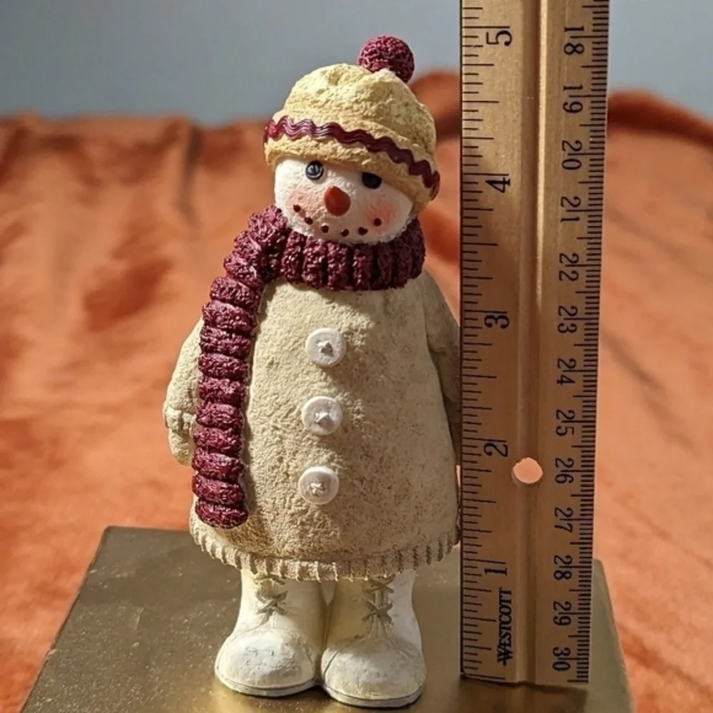 Vintage Snowperson With Boots,‎ Hat And Scarf Neutral Colors Resin Figurine 5
